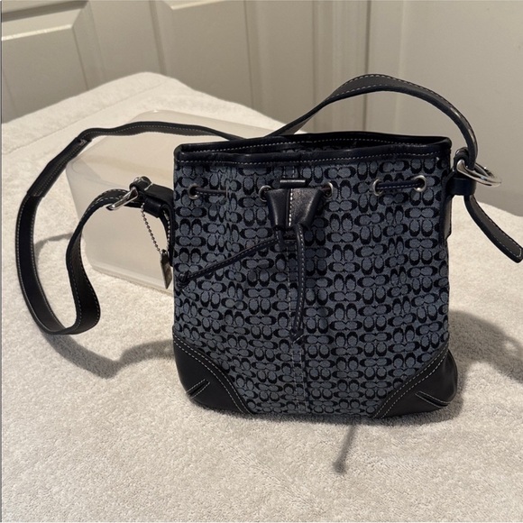 Coach Micro C Signature Drawstring Crossbody Hobo bucket bag - Picture 2 of 15